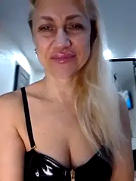 KissMiSveet online show from February 23, 2026, 4:15 pm