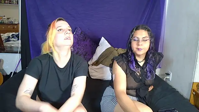Snapshot of Alani_TransGirl chatting on October 17, 2025, 7:27 pm Alani TransGirl online show from October 17, 2025, 7:27 pm