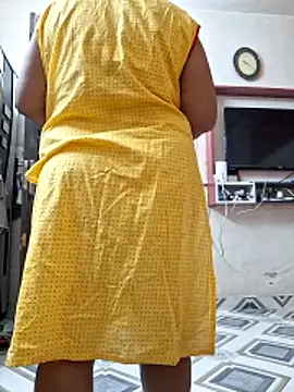 SIMIHOT online show from February 26, 2026, 4:39 pm