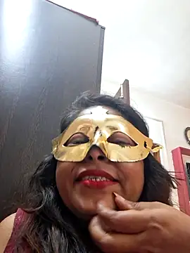 Snapshot of SIMIHOT chatting on May 8, 2026, 9:58 am SIMIHOT online show from May 8, 2026, 9:58 am