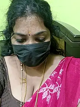 Snapshot of Tamil_Mithra chatting on July 8, 2026, 11:09 pm Tamil Mithra online show from July 8, 2026, 11:09 pm