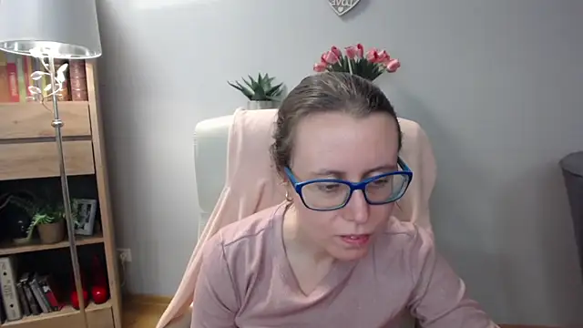 sweetxLizzy online show from April 3, 2026, 4:32 am