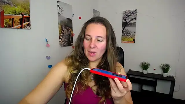 Snapshot of Darklure_ chatting on October 15, 2025, 1:55 pm Darklure online show from October 15, 2025, 1:55 pm