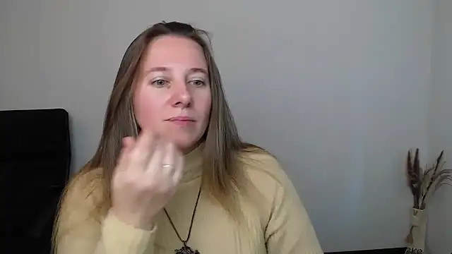 Snapshot of Darklure_ chatting on October 21, 2025, 11:22 am Darklure online show from October 21, 2025, 11:22 am