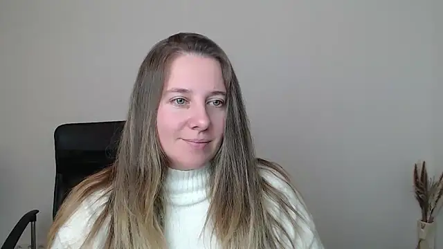 Snapshot of Darklure_ chatting on October 29, 2025, 10:22 pm Darklure online show from October 29, 2025, 10:22 pm