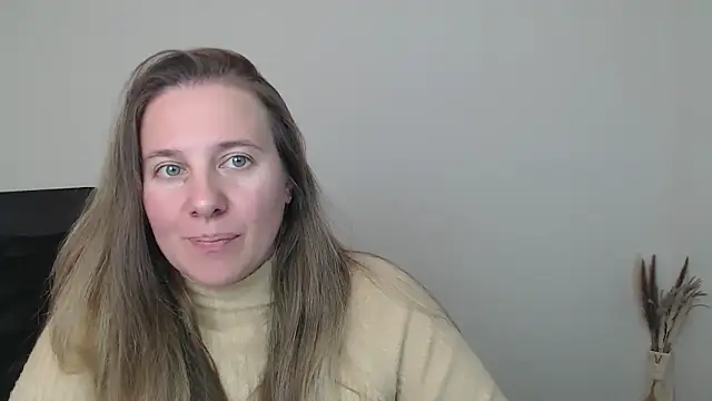 Snapshot of Darklure_ chatting on November 3, 2025, 2:07 pm Darklure online show from November 3, 2025, 2:07 pm