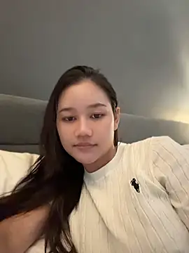 cherrycuteasian online show from April 30, 2026, 8:31 am