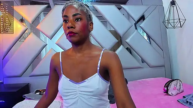 Lorenn Hill online show from September 23, 2025, 1:14 pm