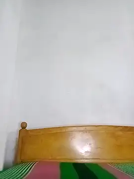 Slllll Couple00 online show from February 2, 2026, 2:16 pm