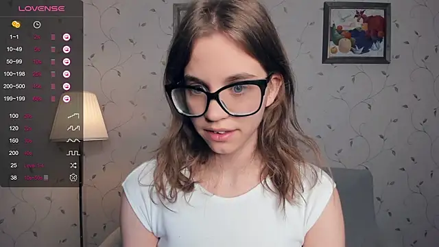 JoanBaggott online show from September 11, 2025, 8:31 pm