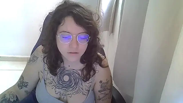 Blue Liz online show from October 8, 2025, 1:31 pm