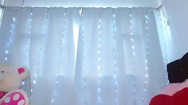 Snapshot of Charlothe_Wright chatting on March 15, 2026, 4:24 pm Charlothe Wright online show from March 15, 2026, 4:24 pm