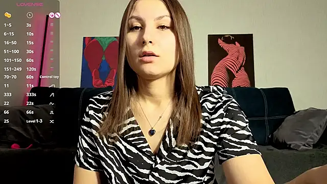 TrixiBell online show from January 18, 2026, 5:22 am