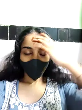 Snapshot of Zoya_G chatting on February 19, 2026, 10:22 am Zoya G online show from February 19, 2026, 10:22 am