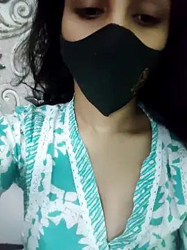 Snapshot of Zoya_G chatting on February 28, 2026, 8:21 pm Zoya G online show from February 28, 2026, 8:21 pm