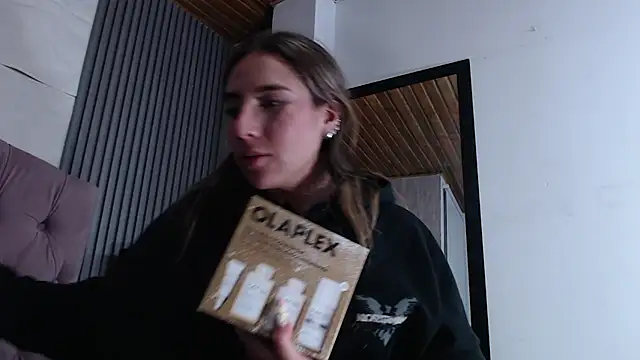 Bonnali lune online show from February 25, 2026, 10:30 pm