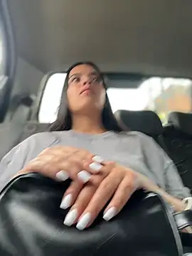 JuanitaMore01 online show from May 21, 2026, 8:27 pm