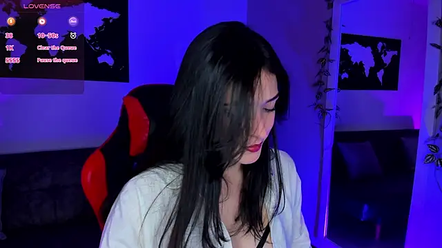 Snapshot of ZoeValencia1 chatting on October 31, 2025, 12:06 pm ZoeValencia1 online show from October 31, 2025, 12:06 pm