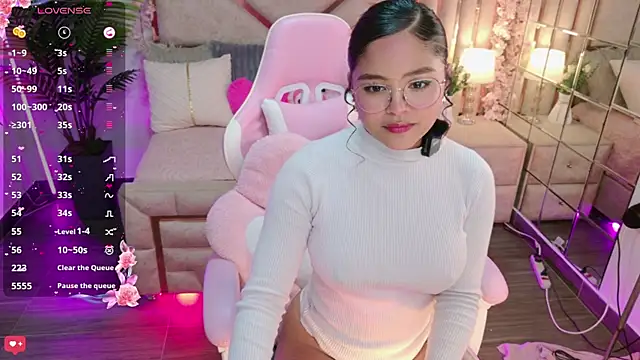 eimy 2 online show from October 11, 2025, 5:39 am