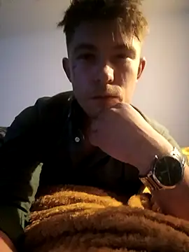 Snapshot of cameron334 chatting on October 6, 2025, 12:52 am cameron334 online show from October 6, 2025, 12:52 am