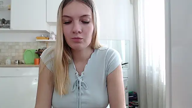 ProstoMaria online show from November 3, 2025, 8:04 am