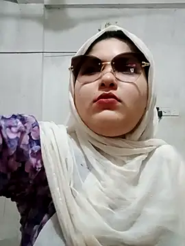 Snapshot of Nusrat-N chatting on July 10, 2026, 3:44 am Nusrat-N online show from July 10, 2026, 3:44 am