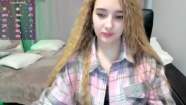 TaisiaHot online show from March 29, 2026, 8:03 am