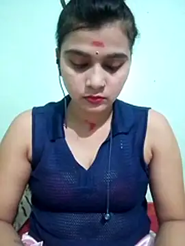 Snapshot of Kavya-Tiwari chatting on June 19, 2026, 5:39 pm Kavya-Tiwari online show from June 19, 2026, 5:39 pm