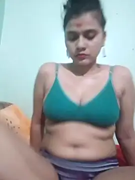Snapshot of Kavya-Tiwari chatting on June 30, 2026, 7:26 pm Kavya-Tiwari online show from June 30, 2026, 7:26 pm