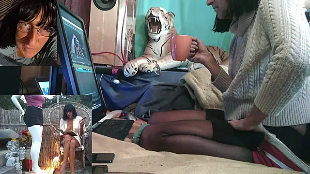 SissiDomination online show from November 9, 2025, 9:35 pm