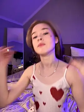 Snapshot of Marryme- chatting on March 3, 2026, 1:50 pm Marryme- online show from March 3, 2026, 1:50 pm