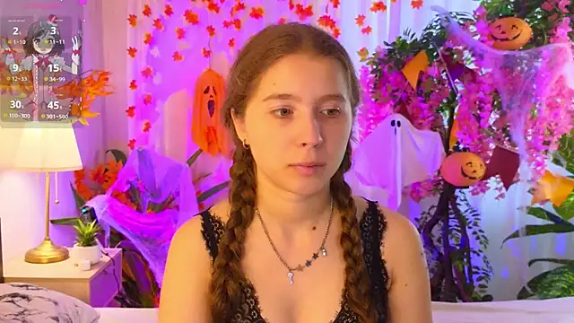 Snapshot of CatherineRichards chatting on October 19, 2025, 7:09 am CatherineRichards online show from October 19, 2025, 7:09 am