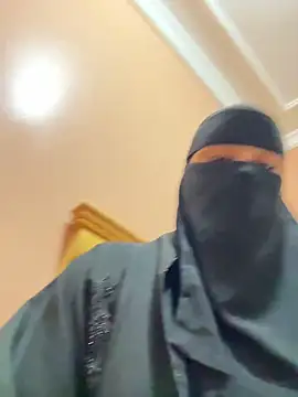  Laiali  online show from February 19, 2026, 8:16 pm