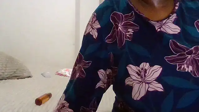 SexyNonnyy online show from June 6, 2026, 7:29 pm