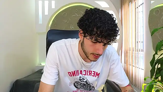 Rafael Mendezz online show from September 10, 2025, 8:20 pm