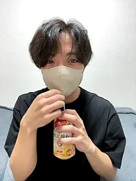 Snapshot of Yuma0718 chatting on September 28, 2025, 10:20 am Yuma0718 online show from September 28, 2025, 10:20 am