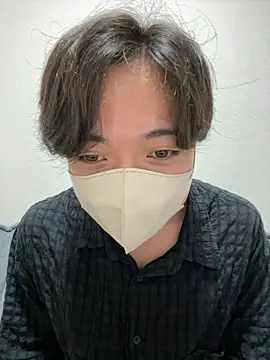 Snapshot of Yuma0718 chatting on October 17, 2025, 11:02 am Yuma0718 online show from October 17, 2025, 11:02 am