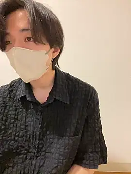 Yuma0718 online show from November 19, 2025, 4:51 pm