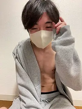 Yuma0718 online show from February 14, 2026, 12:24 pm