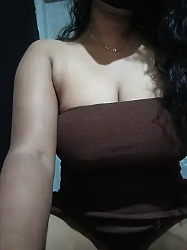 DiyaRoy49 online show from April 7, 2026, 8:42 pm