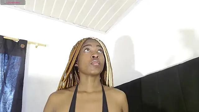 AdrianaCampbelll online show from September 21, 2025, 3:35 pm