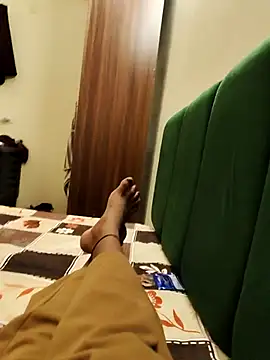 kissujaan online show from September 8, 2025, 5:12 pm