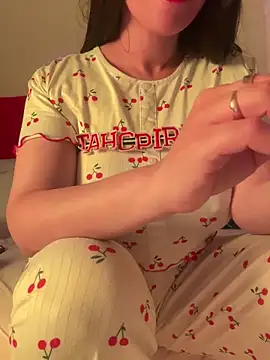 OnlyRima online show from May 10, 2026, 11:32 pm