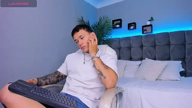 Thomas moon online show from February 16, 2026, 1:07 pm