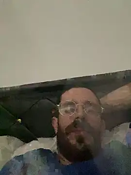 lolo7121 online show from April 18, 2026, 3:05 pm