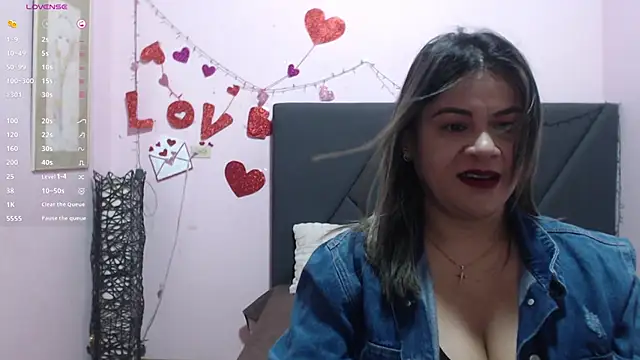 Snapshot of pamela_echeverria chatting on March 21, 2026, 11:26 am pamela echeverria online show from March 21, 2026, 11:26 am