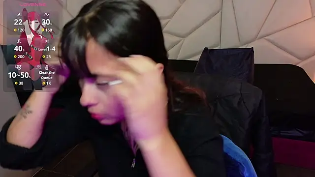 sophiaa 7 online show from October 27, 2025, 12:20 pm