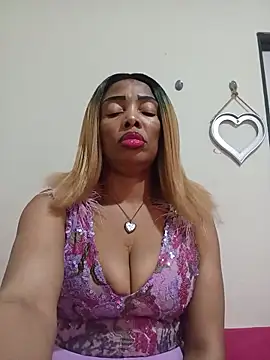 SEXYMOANSXX online show from May 31, 2026, 1:40 pm