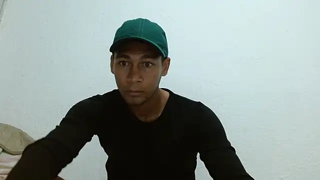 RyanLeon01 online show from July 11, 2026, 9:27 pm