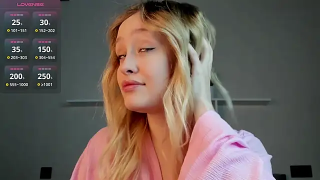 Julliakoill online show from November 21, 2025, 8:46 am